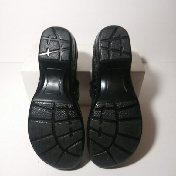 Bolo Black Clogs Size 7.5 - Picture 8 of 8
